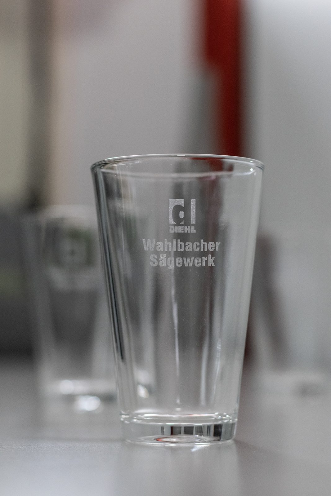 Glas mit Gravur für Wahlbacher Sägewerk