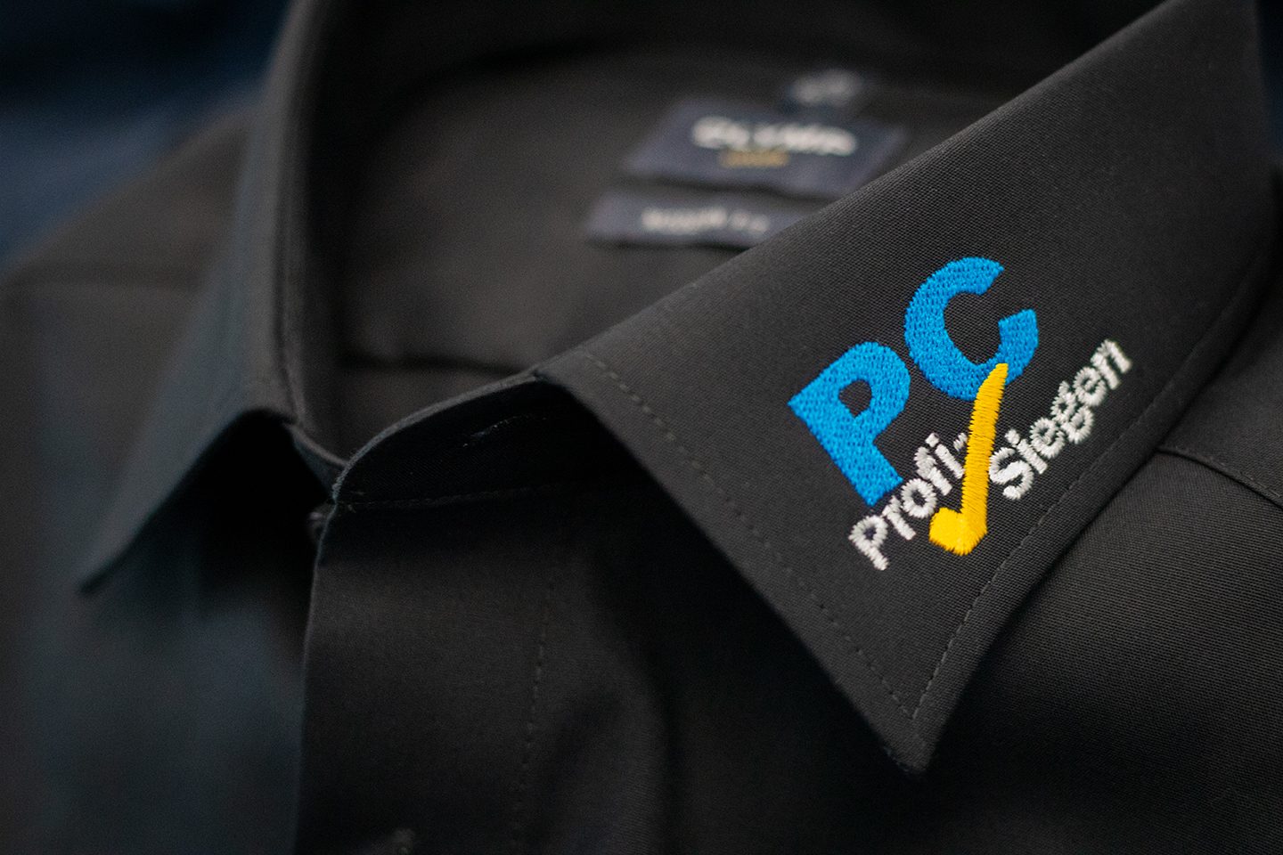 Hemd mit Kragen-Stickerei für PC Profi Siegen